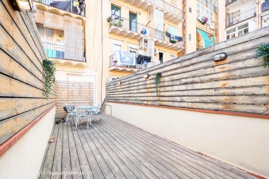 Piso REFORMADO CON TERRAZA en La Nova Esquerra de l'Eixample - BARCELONA