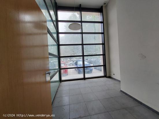 Local comercial/oficinas de 500 m2 en Oliva - VALENCIA