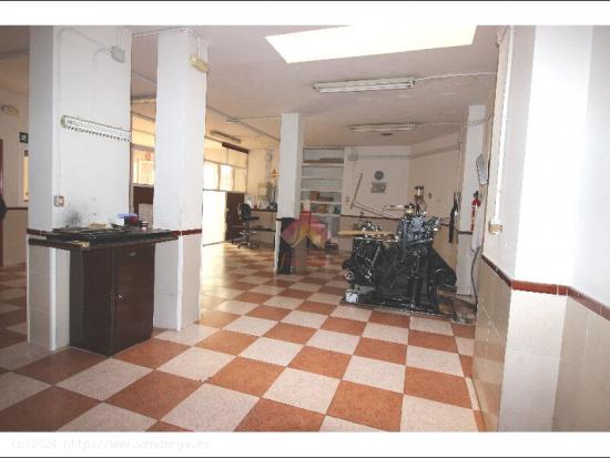 SE VENDE LOCAL EN PLENO CENTRO DE RONDA - MALAGA