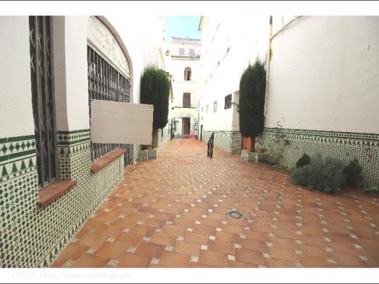 SE VENDE LOCAL EN PLENO CENTRO DE RONDA - MALAGA