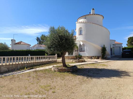 Villa con carácter, piscina privada y visas al mar en L'Ametlla de Mar - TARRAGONA