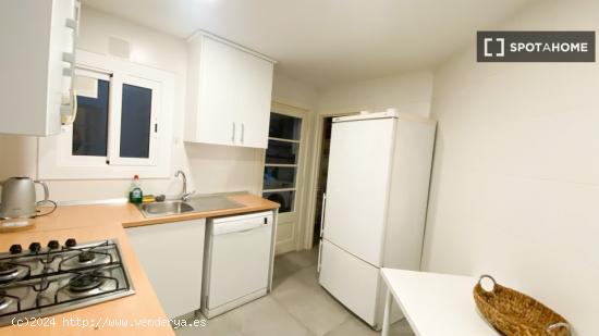 Apartamento entero de 3 habitaciones en Barcelona. - BARCELONA