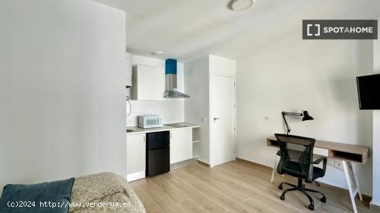 Habitación en piso compartido en Córdoba - CORDOBA