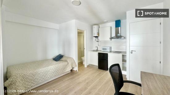 Habitación en piso compartido en Córdoba - CORDOBA