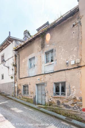  🏡 ¡Oportunidad única en el centro de Luarca! 🏡 - ASTURIAS 