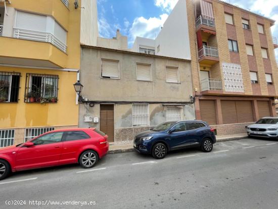 Fantástica casa de pueblo en el centro de Guardamar del Segura, Costa Blanca Sur - ALICANTE