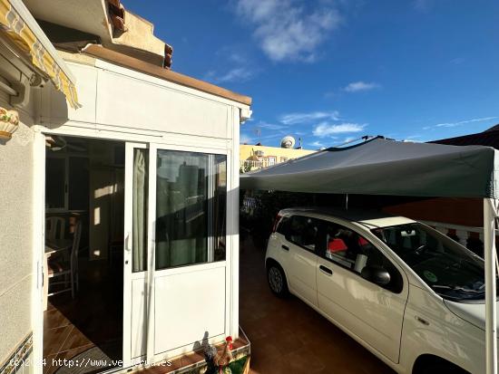 BUNGALOW CON GRAN JARDIN EN LA ZENIA - ALICANTE