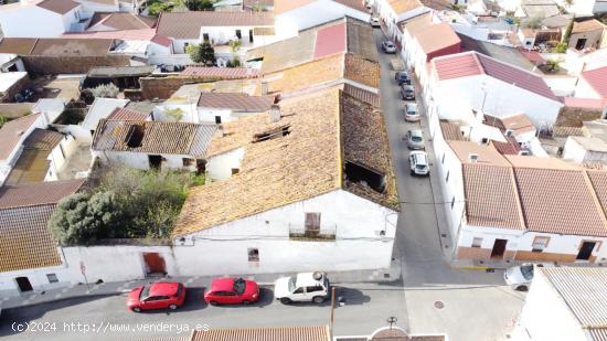 GRAN CASA DE PUEBLO PARA REFORMAR - HUELVA