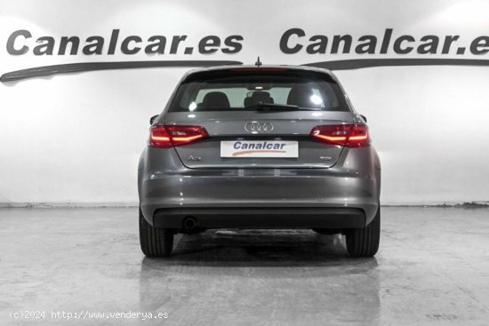 Audi A3 Sportback 1.6 TDI S tronic Attracted - Las Rozas de Madrid