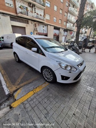 Ford C-Max 1.0 Ecoboost 125 5P S/S de 2013 con 105.000 Km por 7.200 EUR. en Valencia