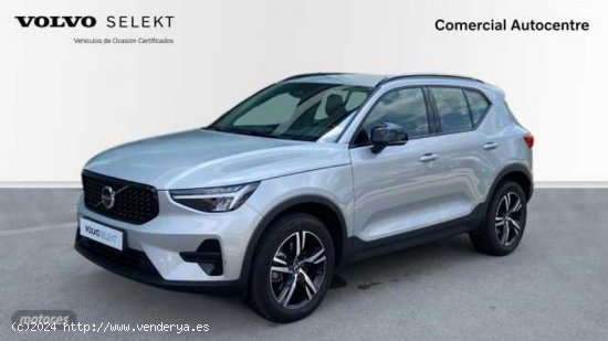  Volvo XC40 XC40 Plus, B3 mild hybrid, Gasolina, Dark de 2023 con 23.761 Km por 38.900 EUR. en Barcel 