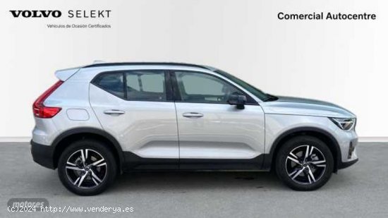 Volvo XC40 XC40 Plus, B3 mild hybrid, Gasolina, Dark de 2023 con 23.761 Km por 38.900 EUR. en Barcel