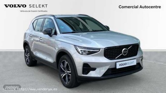 Volvo XC40 XC40 Plus, B3 mild hybrid, Gasolina, Dark de 2023 con 23.761 Km por 38.900 EUR. en Barcel