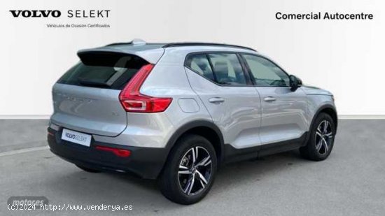 Volvo XC40 XC40 Plus, B3 mild hybrid, Gasolina, Dark de 2023 con 23.761 Km por 38.900 EUR. en Barcel