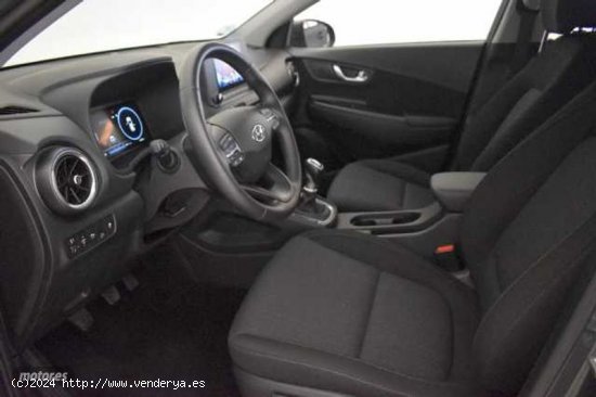 Hyundai Kona 1.0 TGDI Maxx 4x2 de 2023 con 16.695 Km por 18.990 EUR. en Girona