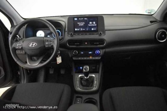 Hyundai Kona 1.0 TGDI Maxx 4x2 de 2023 con 16.695 Km por 18.990 EUR. en Girona