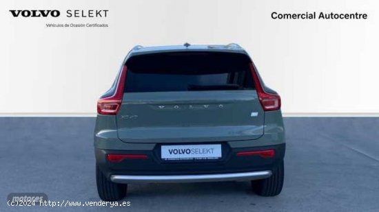 Volvo XC40 Recharge Core, T4 plug-in hybrid, Electrico de 2023 con 8.450 Km por 43.900 EUR. en Barce