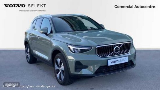 Volvo XC40 Recharge Core, T4 plug-in hybrid, Electrico de 2023 con 8.450 Km por 43.900 EUR. en Barce