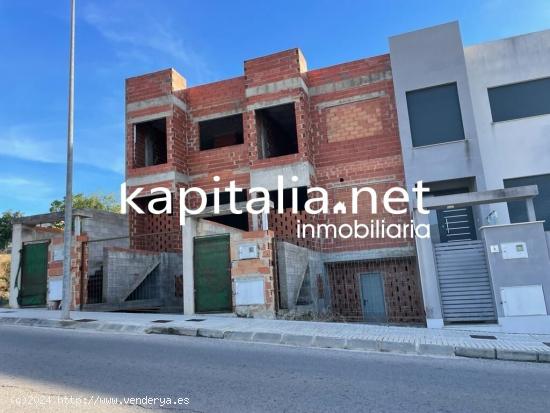 Adosado en construcción en La Llosa de Ranes. - VALENCIA