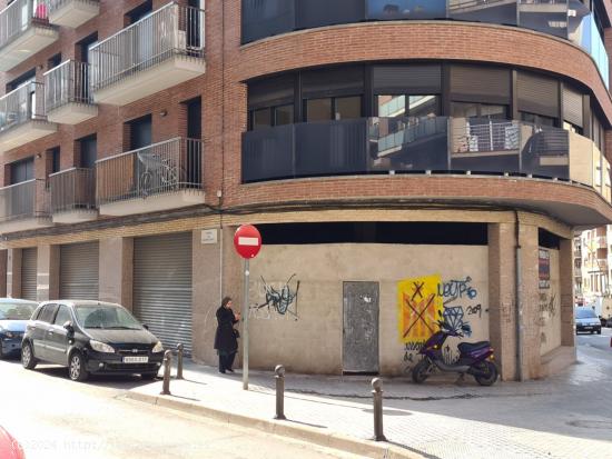 Local Comercial  muy céntrico con muchas posibilidades - BARCELONA