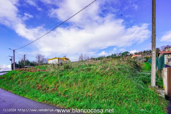 Solar muy próximo al centro de A Laracha - A CORUÑA