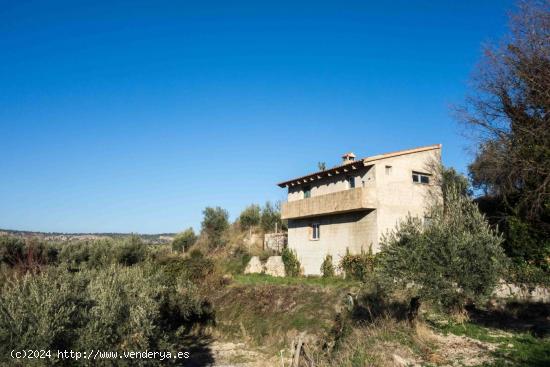 CASA CON TERRENO EN SIERRA DEL SEGURA - ALBACETE