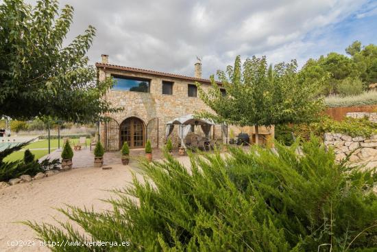 VILLA DE LUJO EN UN ENTORNO DE ENSUEÑO, BIAR - ALICANTE