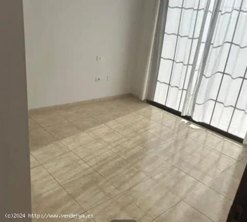 Se vende piso de dos dormitorios en San Isidro - SANTA CRUZ DE TENERIFE