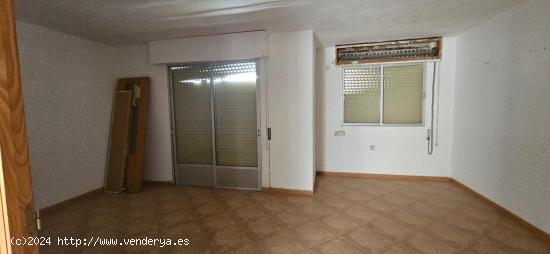 SE VENDE PISO EN CEUTI - MURCIA