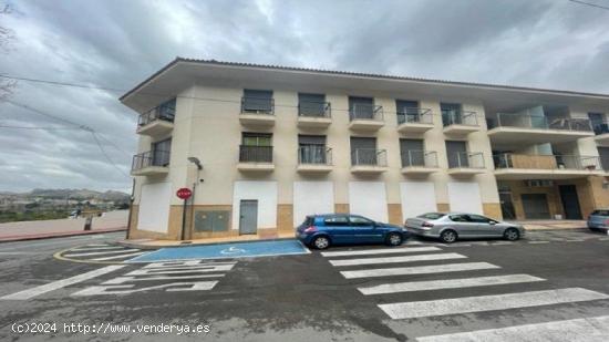 SE VENDE ESTUPENDO LOCAL COMERCIAL EN ULEA - MURCIA