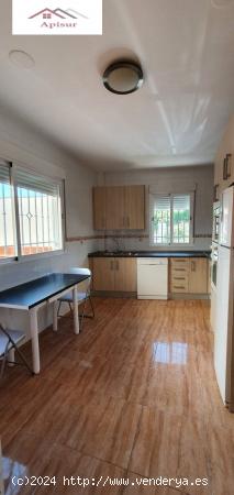 SE VENDE PRECIOSA CASA UNIFAMILIAR EN FUERTE DEL REY - JAEN