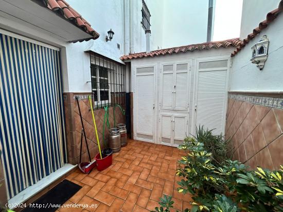 Casa unifamiliar de 3 dormitorios y patio en el Mayorazgo - CADIZ