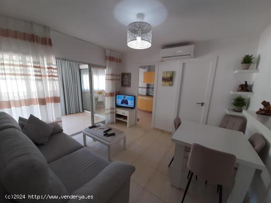 Apartamento reformado de 1 dormitorio en 2ª linea de playa Levante. Con licencia turistica. - ALICA