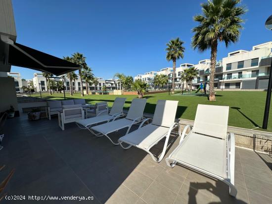 Magnifico apartamento totalmente amueblado en planta baja en la residencia Oasis Beach XI - ALICANTE