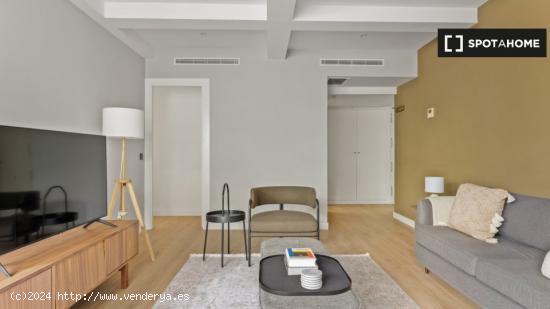 Apartamento de 2 dormitorios en alquiler en Madrid - MADRID