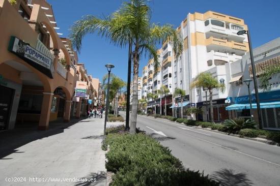  EXCELENTE LOCAL COMERCIAL EN PLENO ARROYO DE LA MIEL - BENALMADENA - MALAGA 