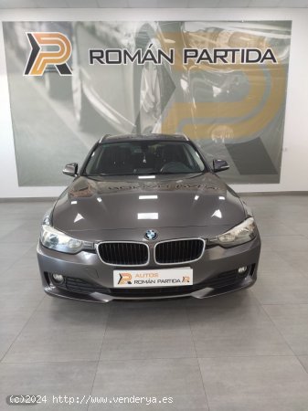 BMW Serie 3 318d touring de 2014 con 261.000 Km por 10.900 EUR. en Sevilla