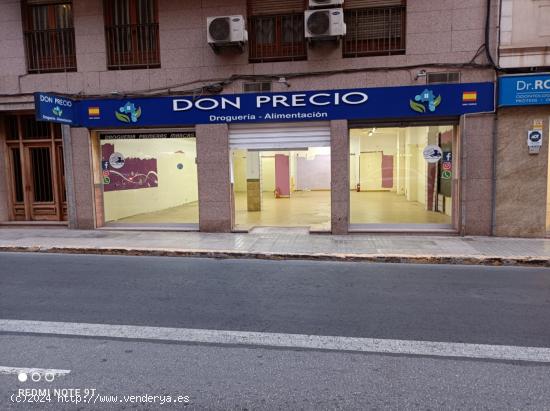  ALQUILER DE LOCAL COMERCIAL EN CALLE DOCTOR CARO - ALICANTE 