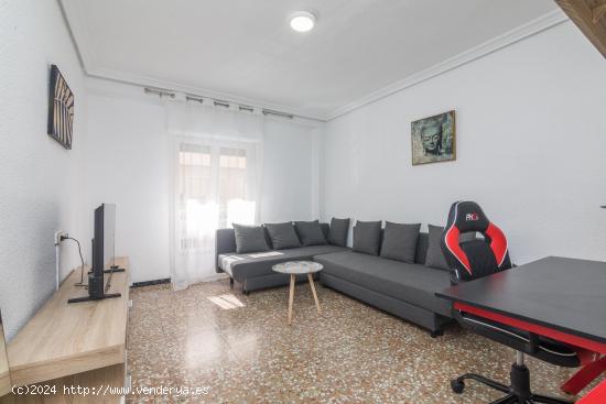 Habitación alquiler doble en zona Plaza de Crevillente CEU Cardenal Herrera - ALICANTE