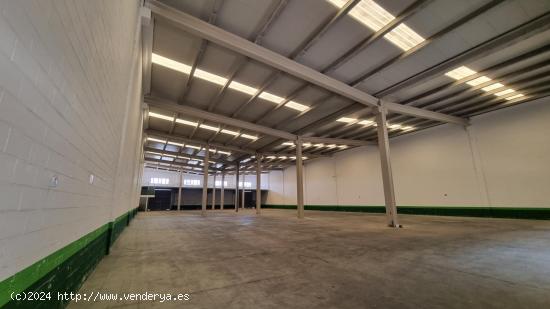 Conjunto de naves industriales a la venta en Empresarium - ZARAGOZA