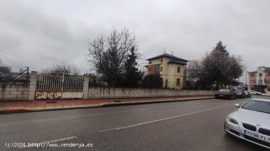 Preciosa Casa para restaurar en Cubillos del Sil - LEON