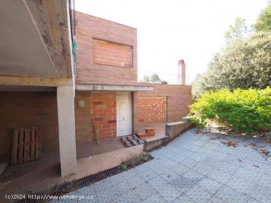 SE VENDE CASA EN MATADEPERA, ZONA ELS ROURETS - BARCELONA