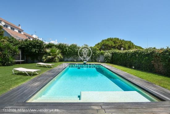 Espectacular casa en venta con piscina en Sant Andreu de Llavaneres - BARCELONA