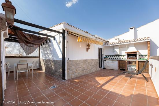  ¡Exclusivo Ático Dúplex en Las Gabias con Terraza y Vistas! - GRANADA 