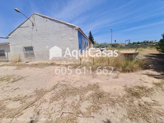 Casa con parcela de 1.200m2 - MURCIA