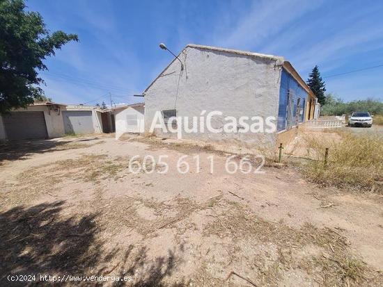 Casa con parcela de 1.200m2 - MURCIA