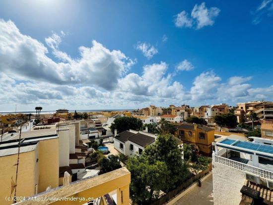 Bonito Dúplex, con solárium para pasar las calurosas noches de verano - ALICANTE