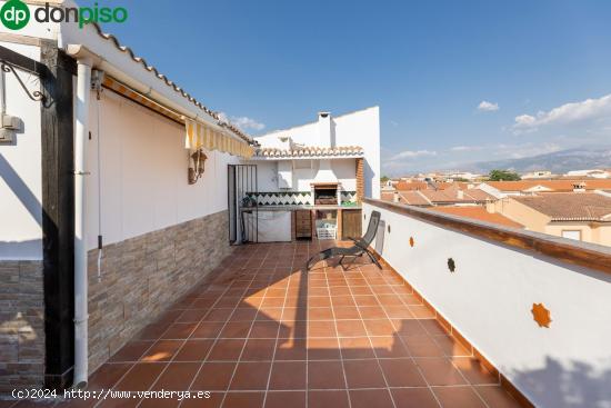 ¡Exclusivo Ático Dúplex en Las Gabias con Terraza y Vistas! - GRANADA