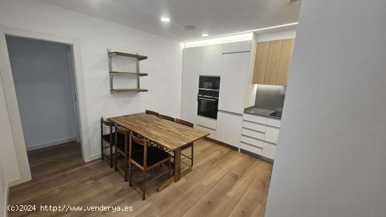  Piso entero de 4 habitaciones en barcelona. - BARCELONA 