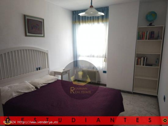 LT/EST Bonito piso de Tres Dormitorios en Zona Villarejo - GRANADA